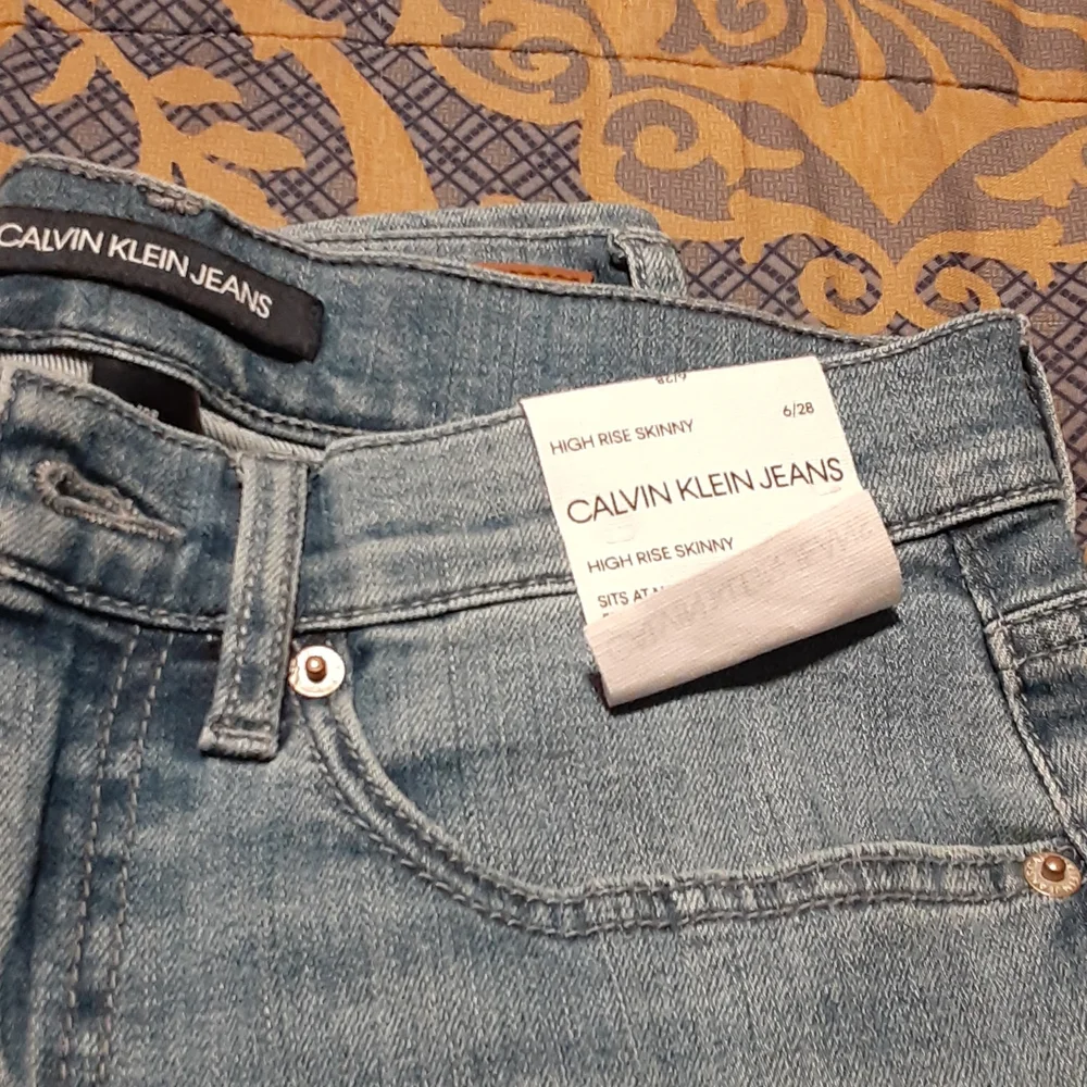 Jeans - Picture 3 of 4